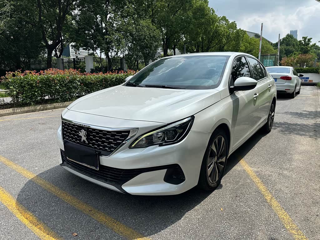 Peugeot 408
