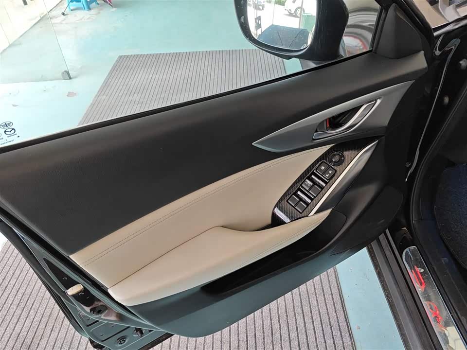 Mazda CX-4