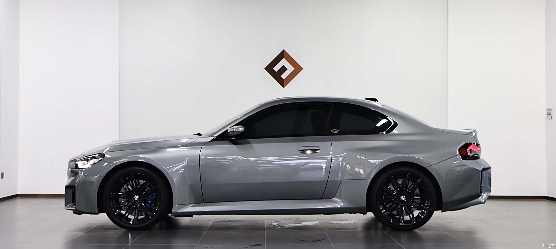 BMW M2, 2026 7