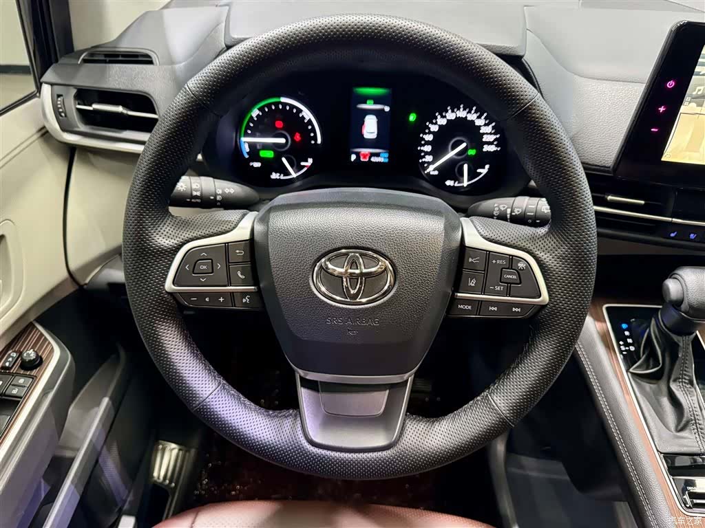 Toyota Sienna, 2023 29