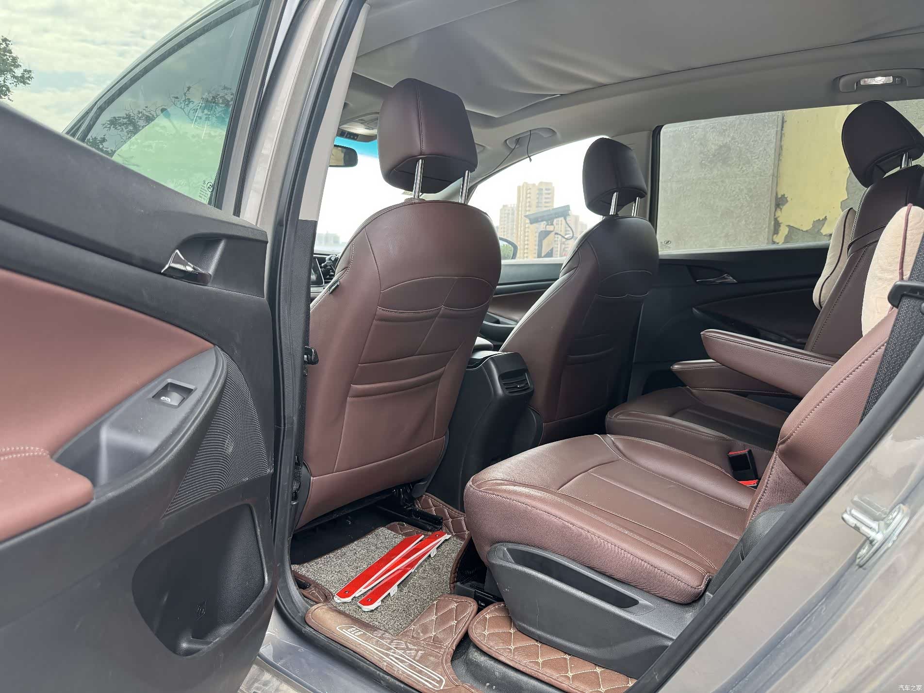 Buick GL6, 2018 6