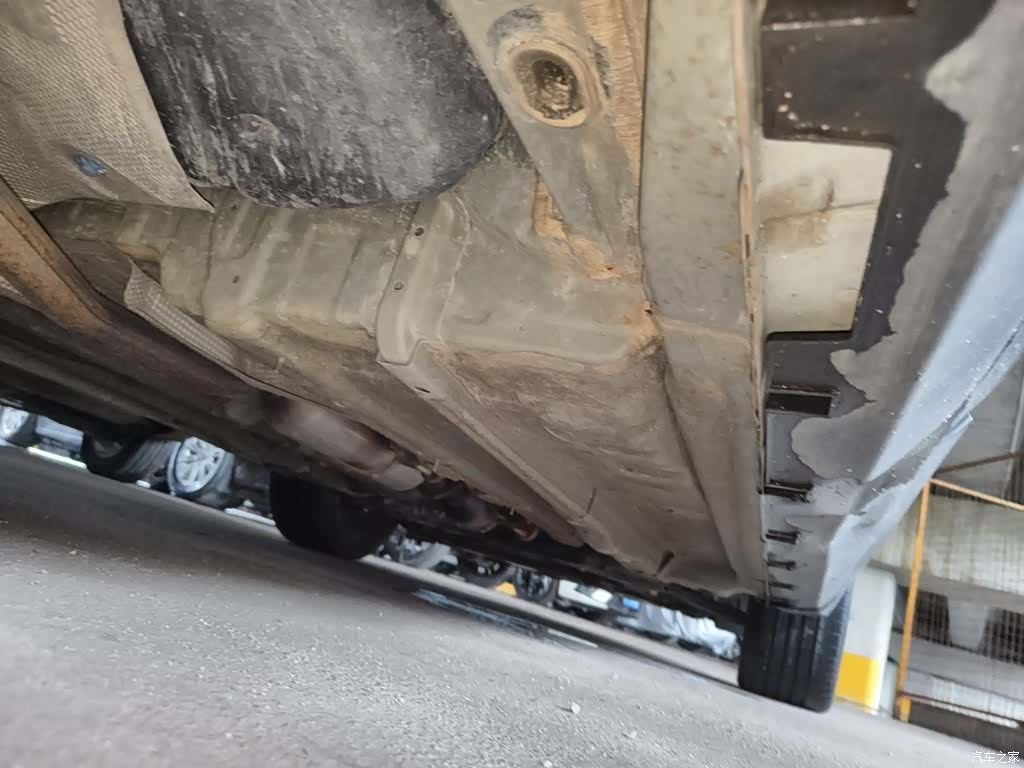 Geely Emgrand, 2019 17