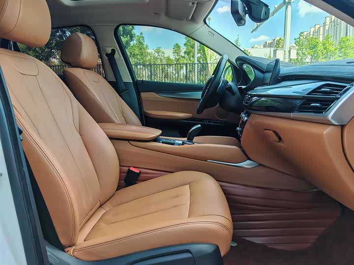BMW X6 2015 xDrive35i Leading