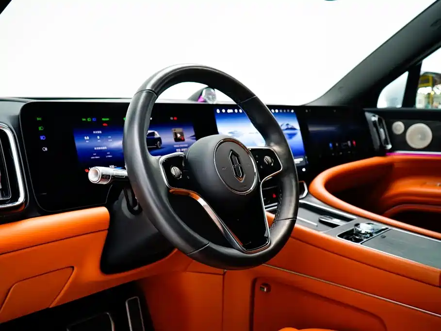 AITO Ask the world M9