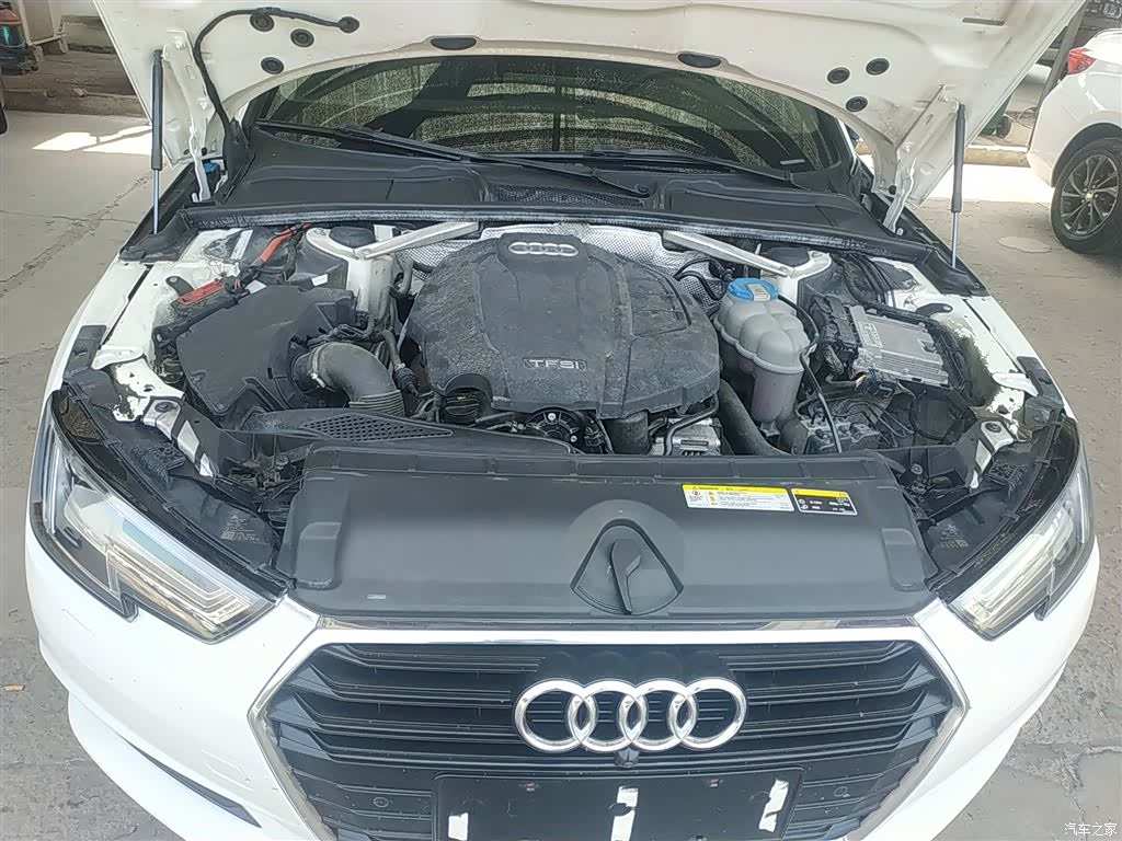Audi A4L, 2017 10