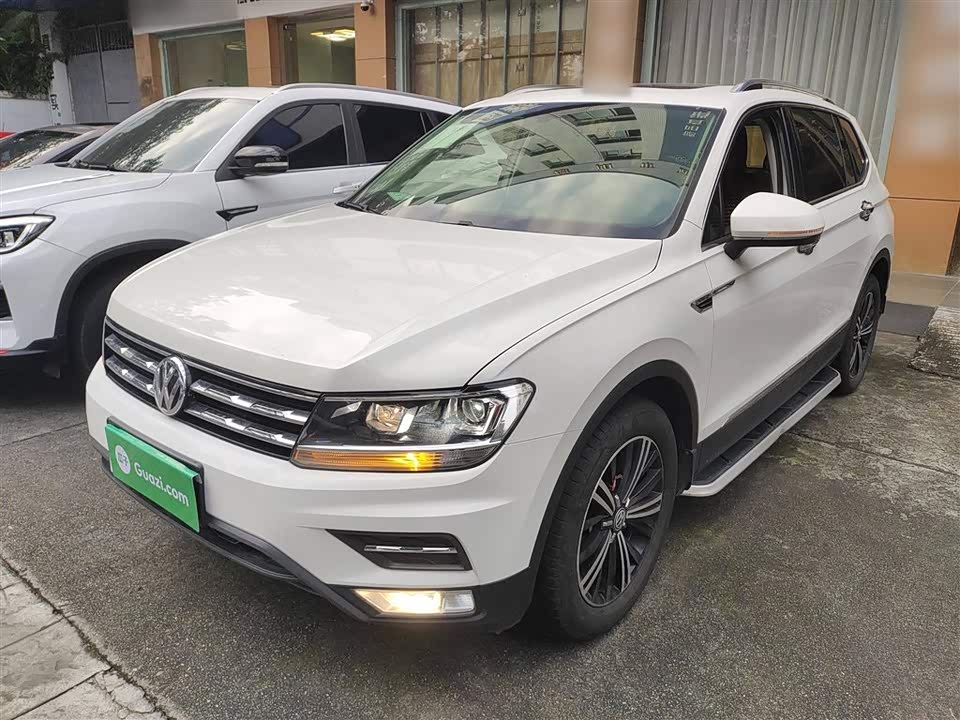 Volkswagen Tiguan L
