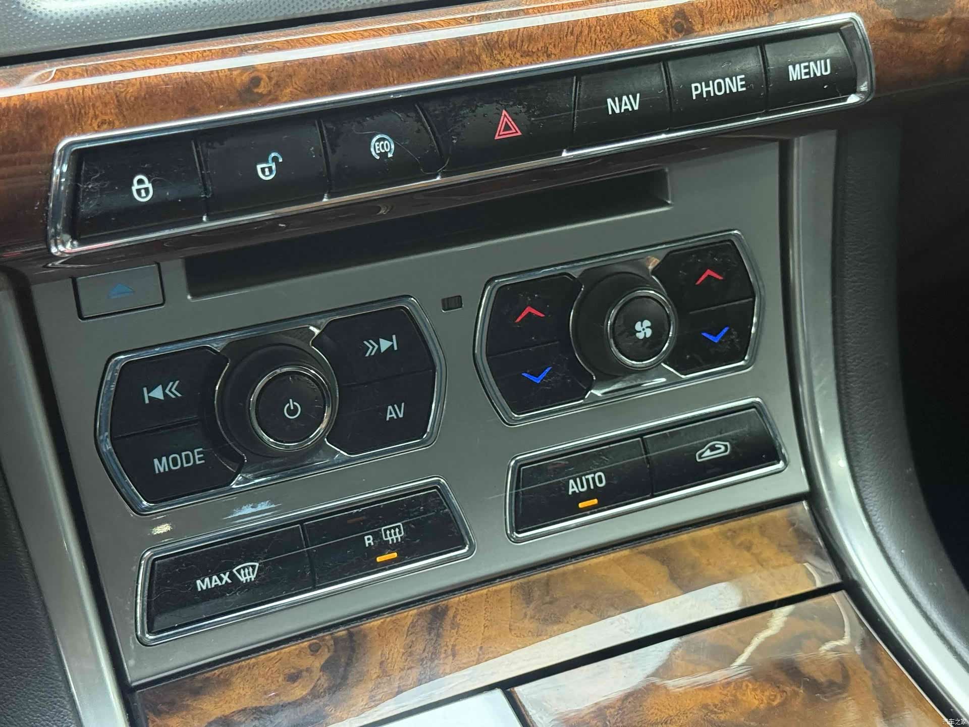 Jaguar XF, 2014 13