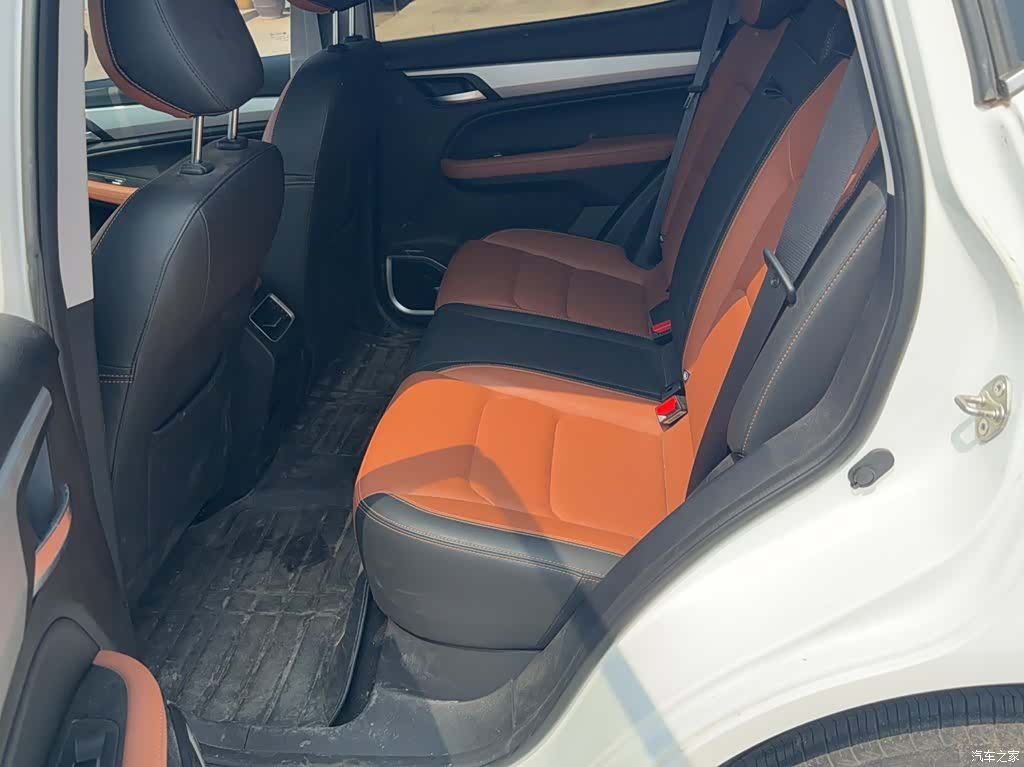 Geely X6, 2021 9