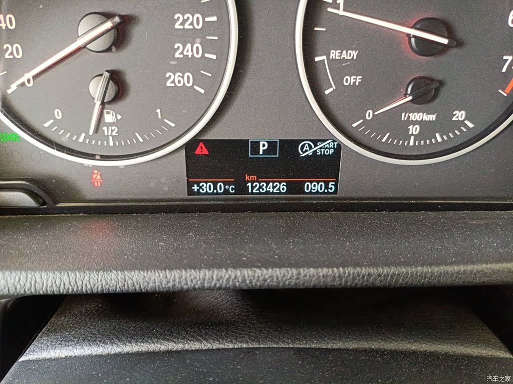 BMW X1, 2017 все фото