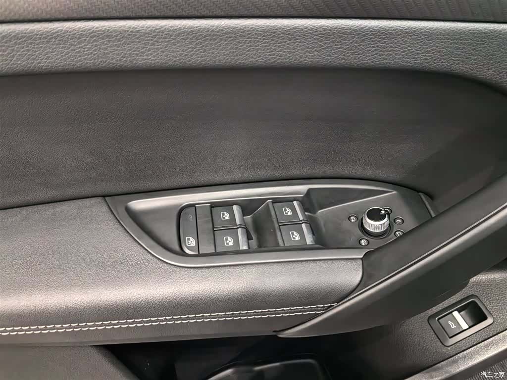 Audi Q5L, 2022 12