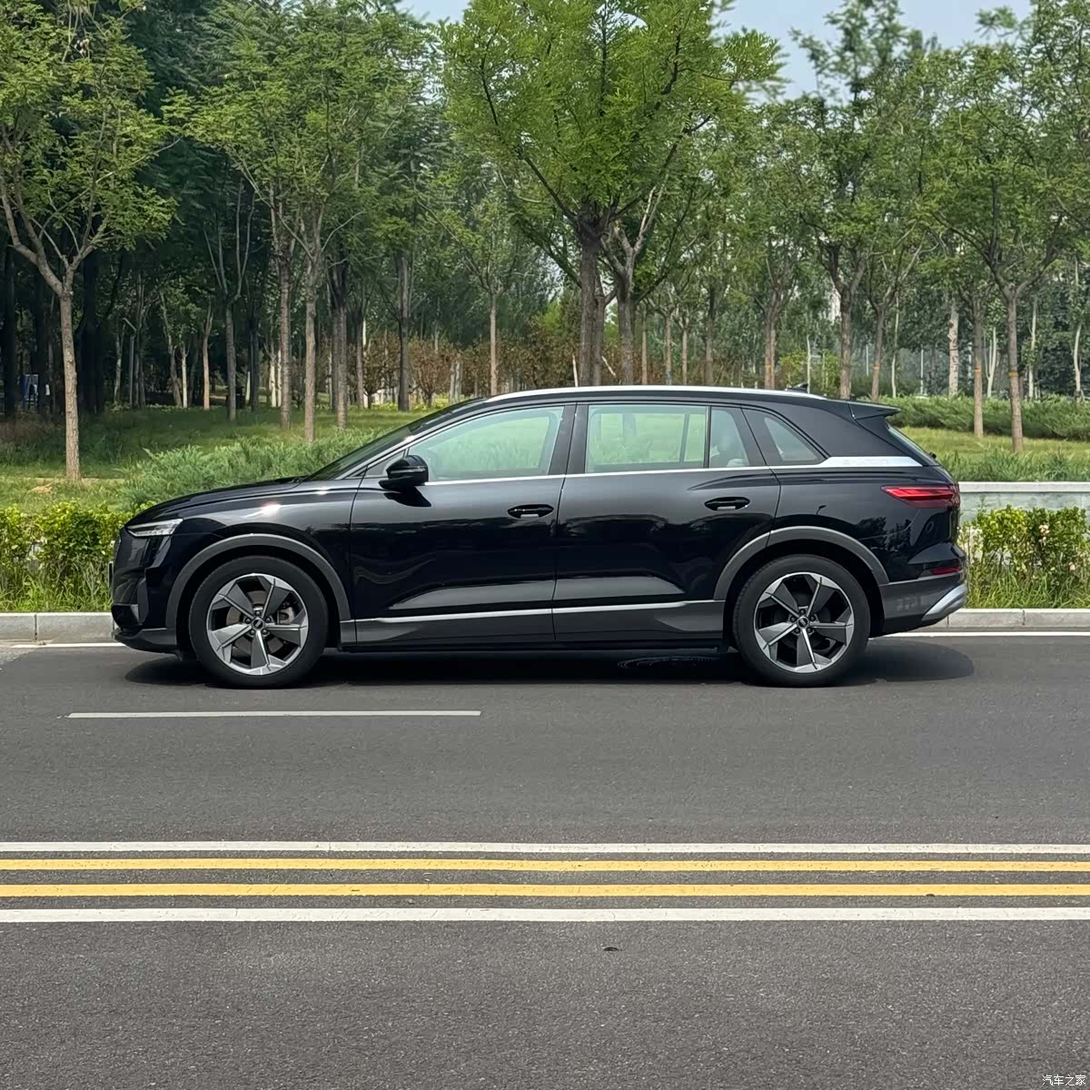 Audi Q5 e-tron, 2022 3