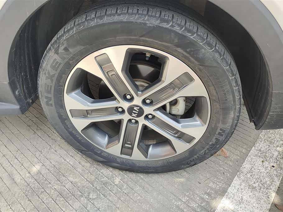 Kia Smart running Kia Smart running