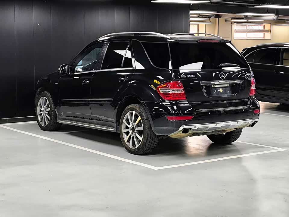 Mercedes-Benz M class