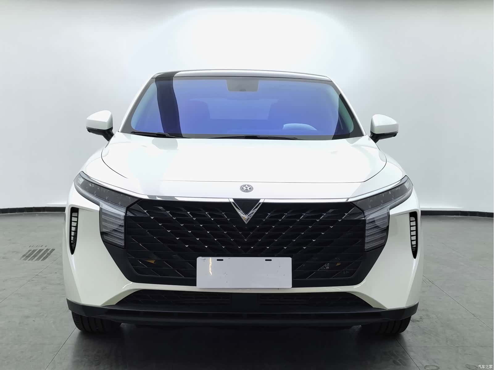Nissan V, 2022 2