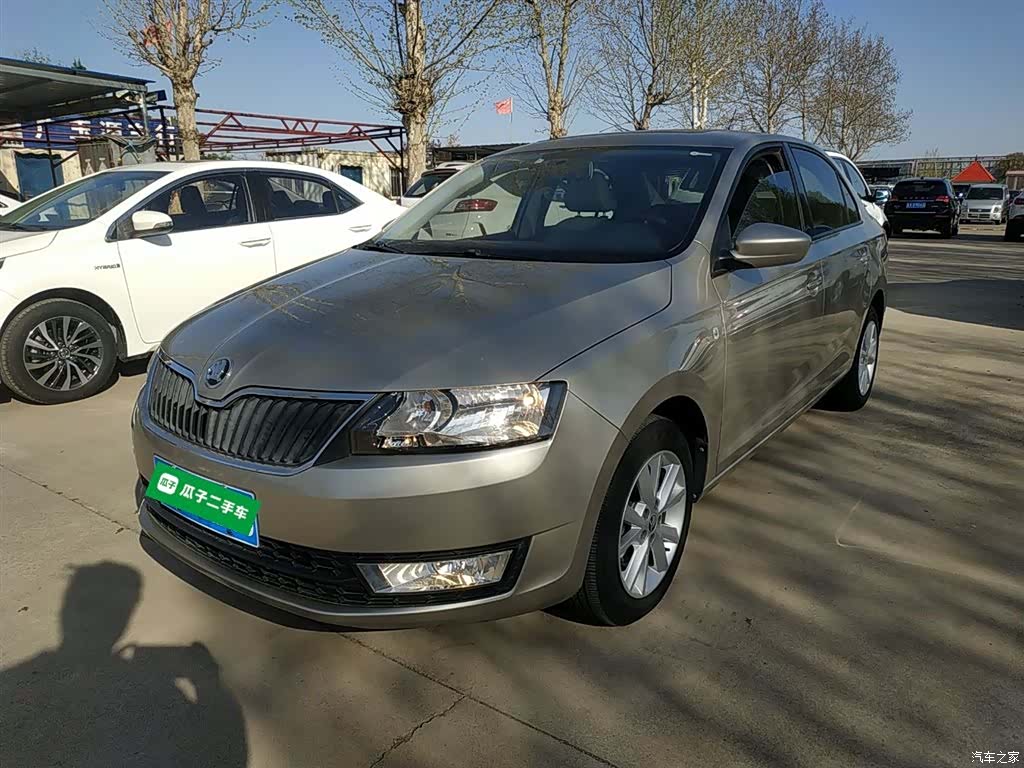 Skoda Rapid, 2015 1