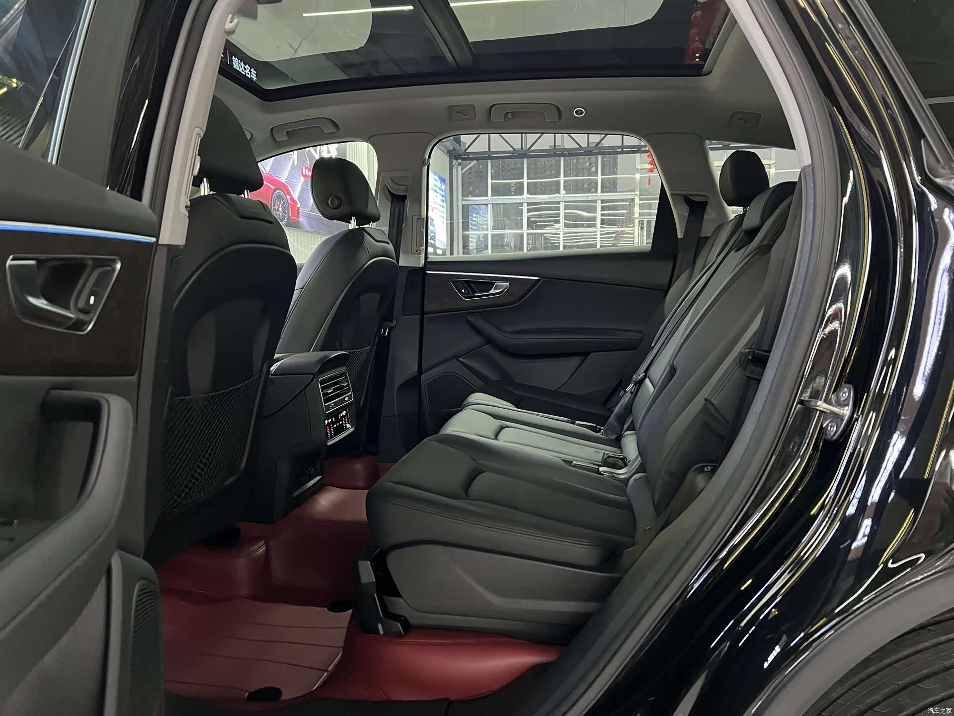 Audi Q7, 2023 6