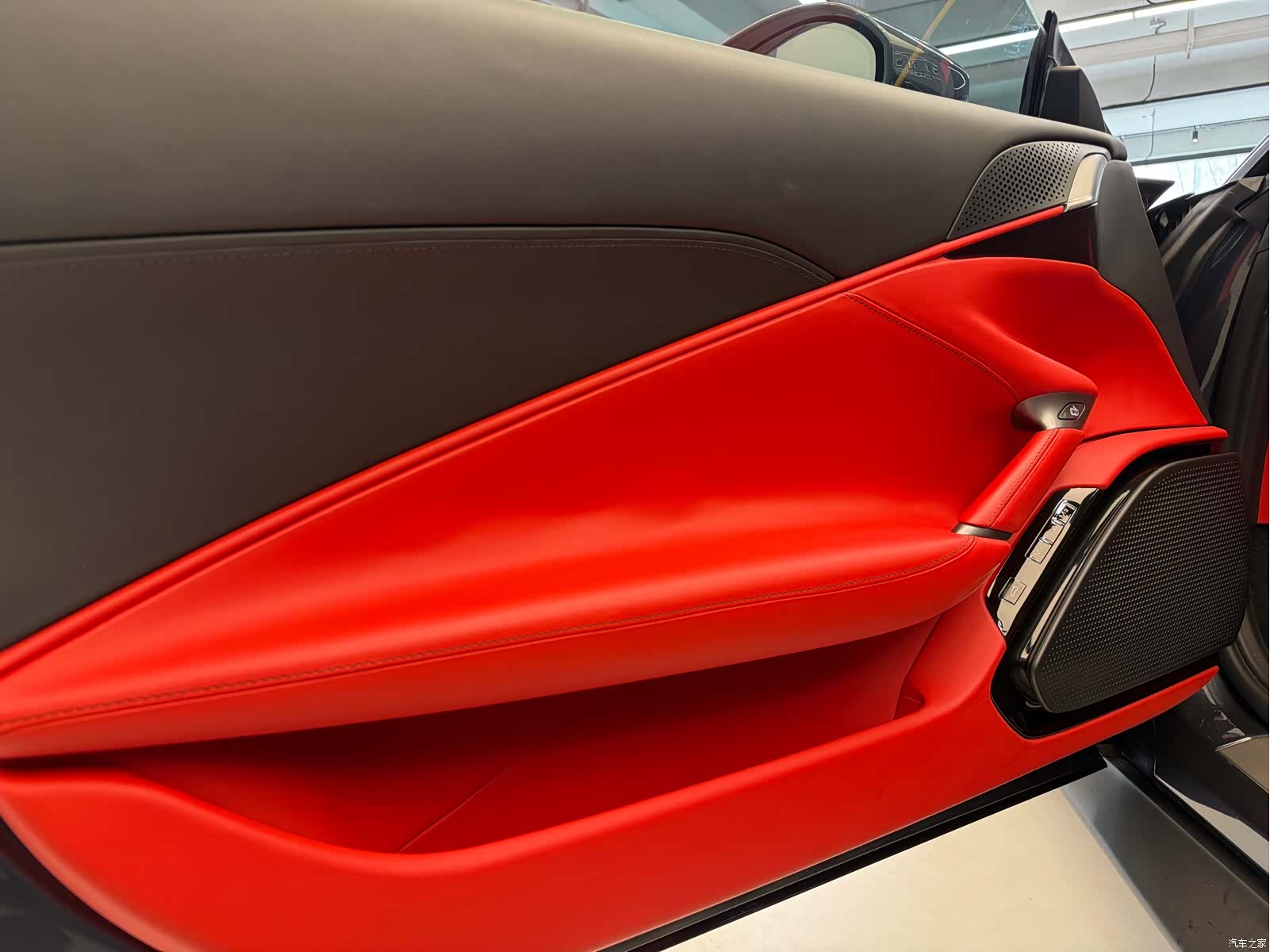 Ferrari Roma, 2021 14