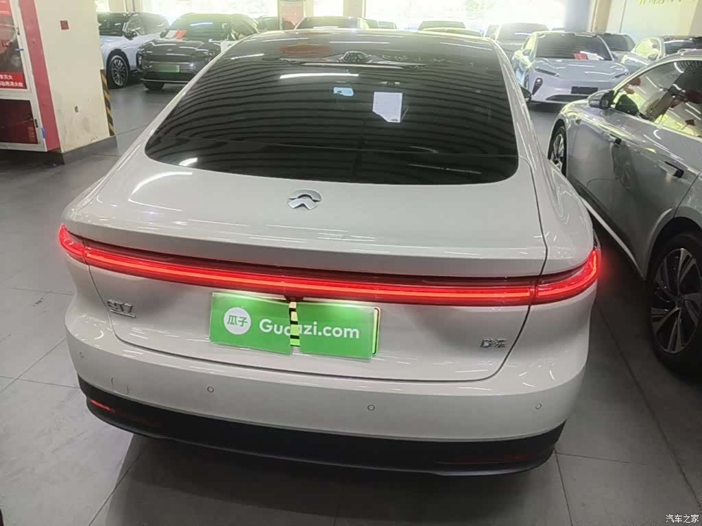 NIO ET7, 2025 4