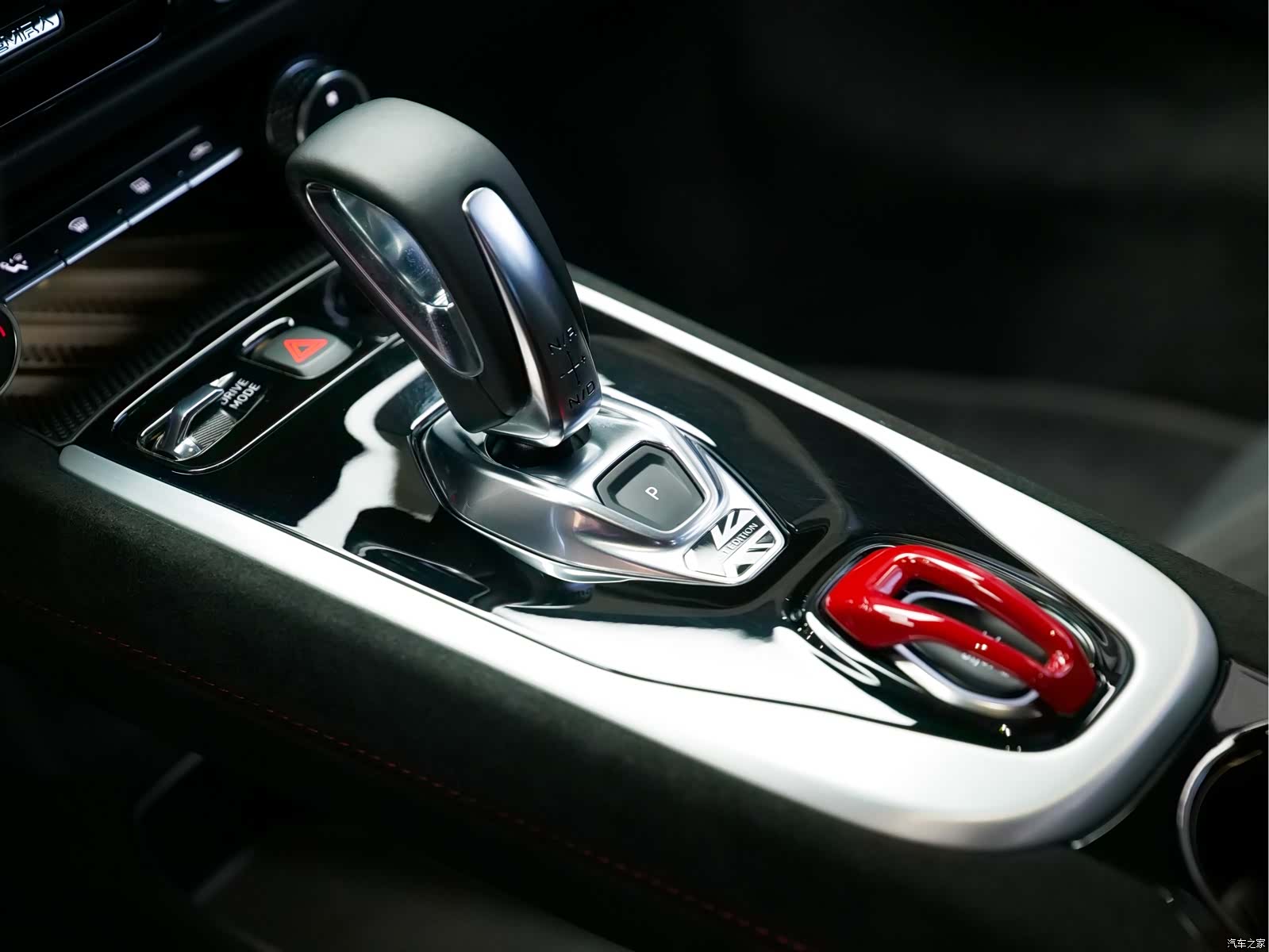 Lotus EMIRA, 2025 16