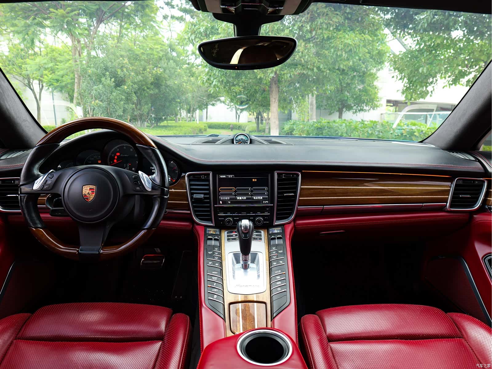 Porsche Panamera, 2010 10