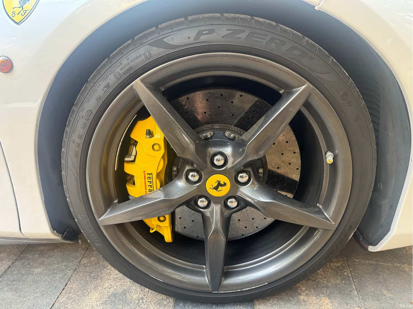 Ferrari 488, 2018 13