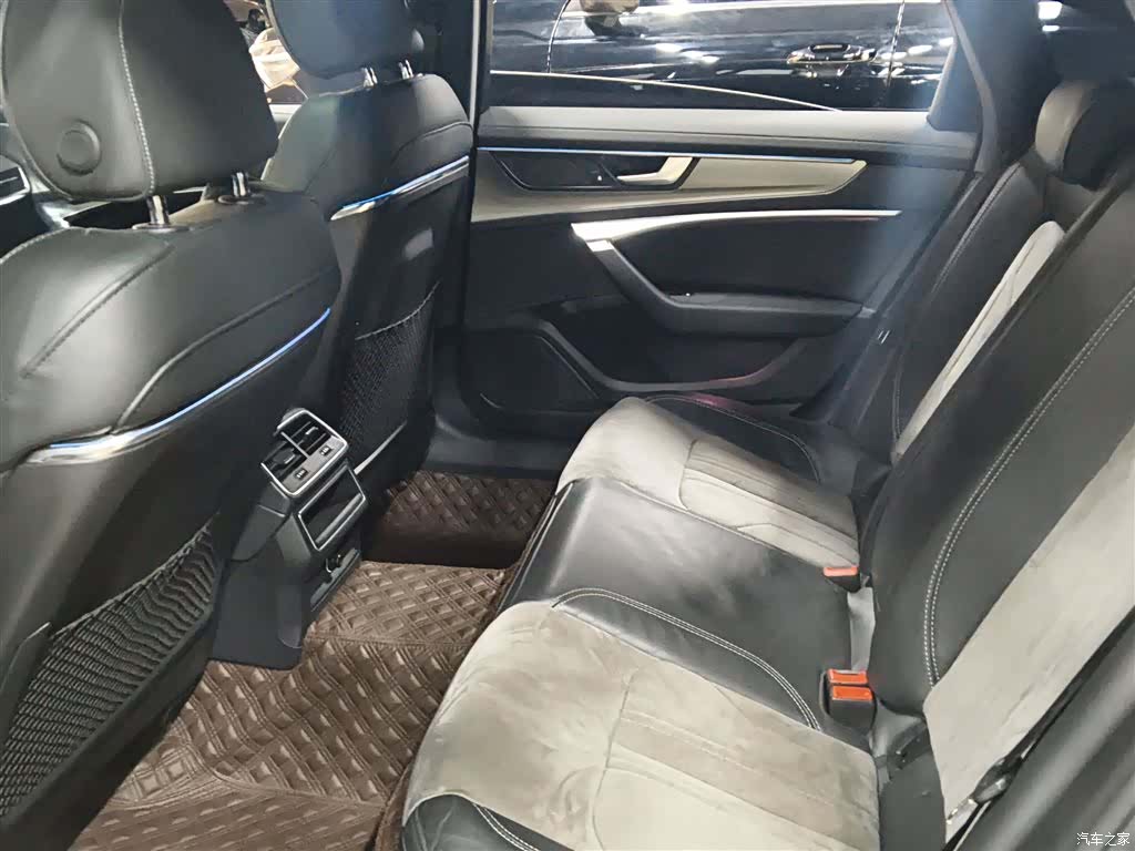 Audi A6L, 2021 13
