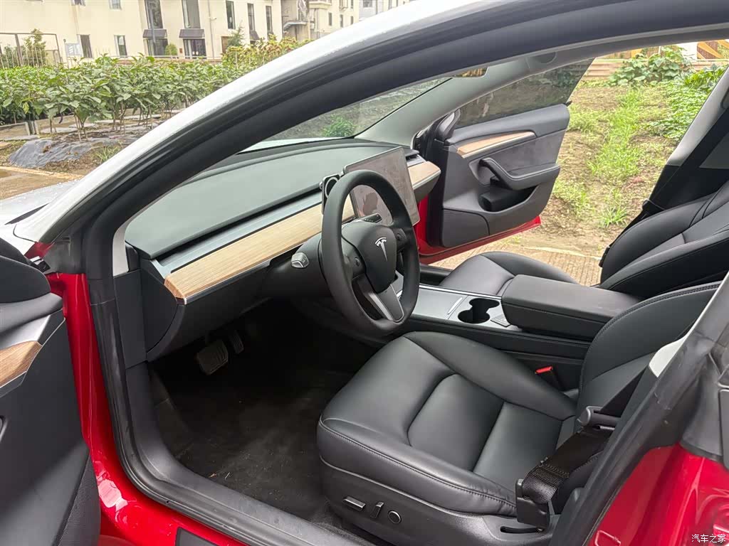 Tesla Model 3, 2021 7