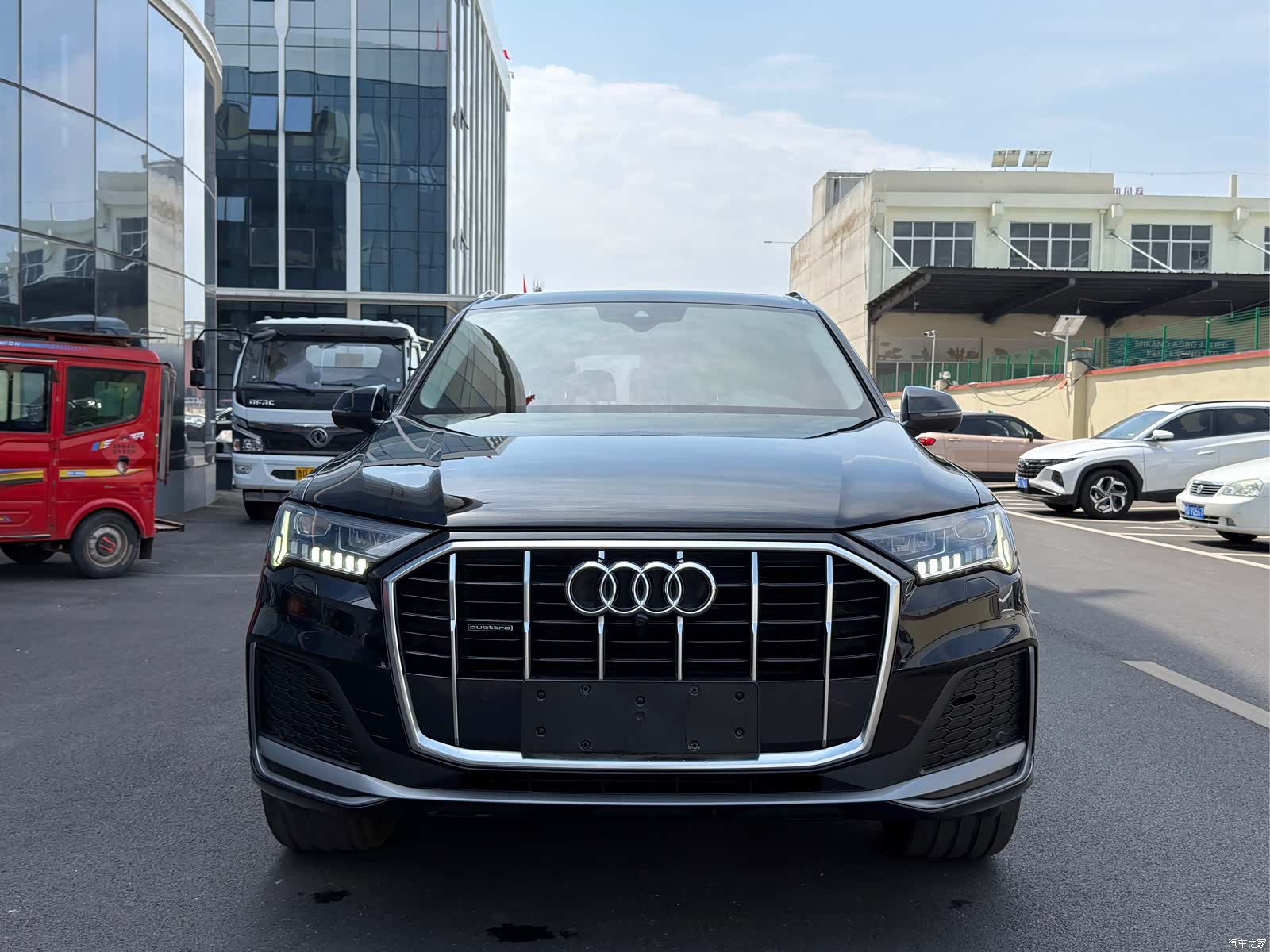 Audi Q7, 2021 1