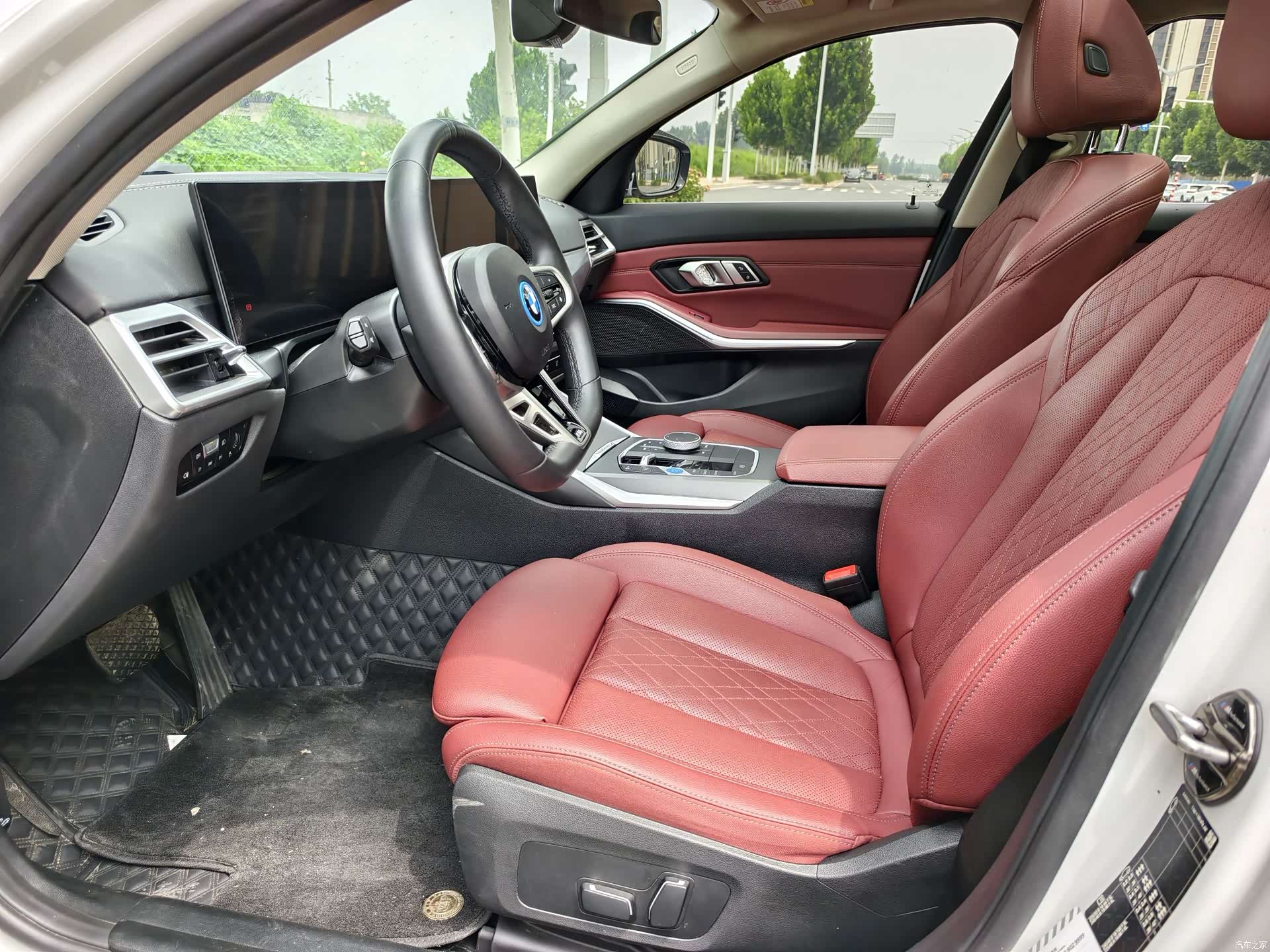 BMW i3, 2025 все фото