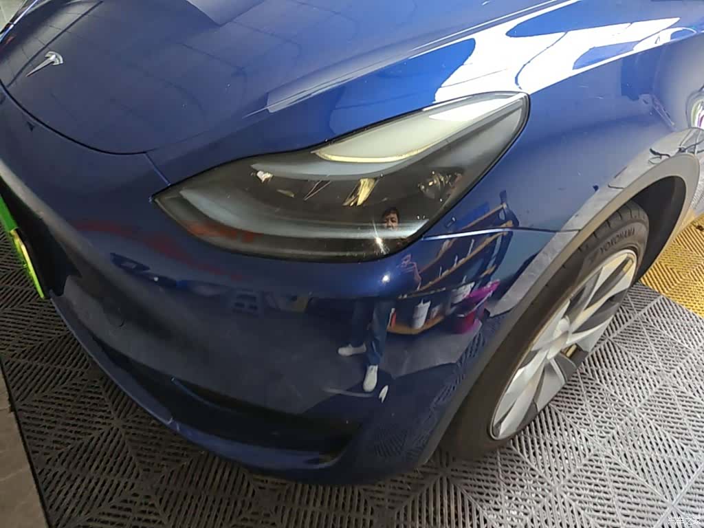Tesla Model Y, 2023 24
