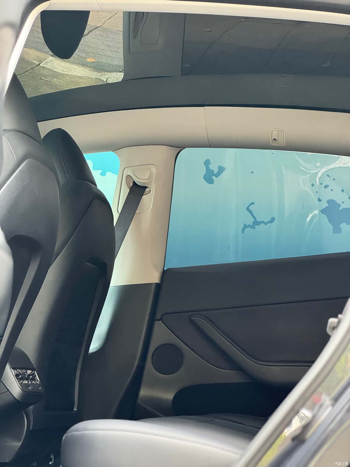 Tesla Model Y, 2024 7