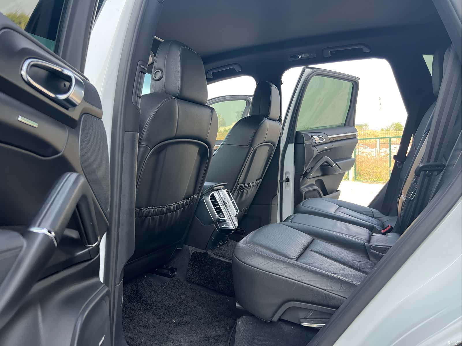 Porsche Cayenne, 2014 11