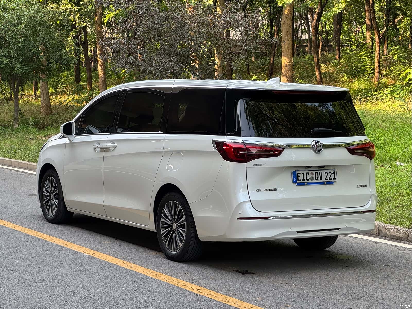 Buick GL8, 2021 21