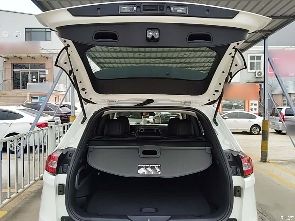 Jeep Cherokee, 2016 19