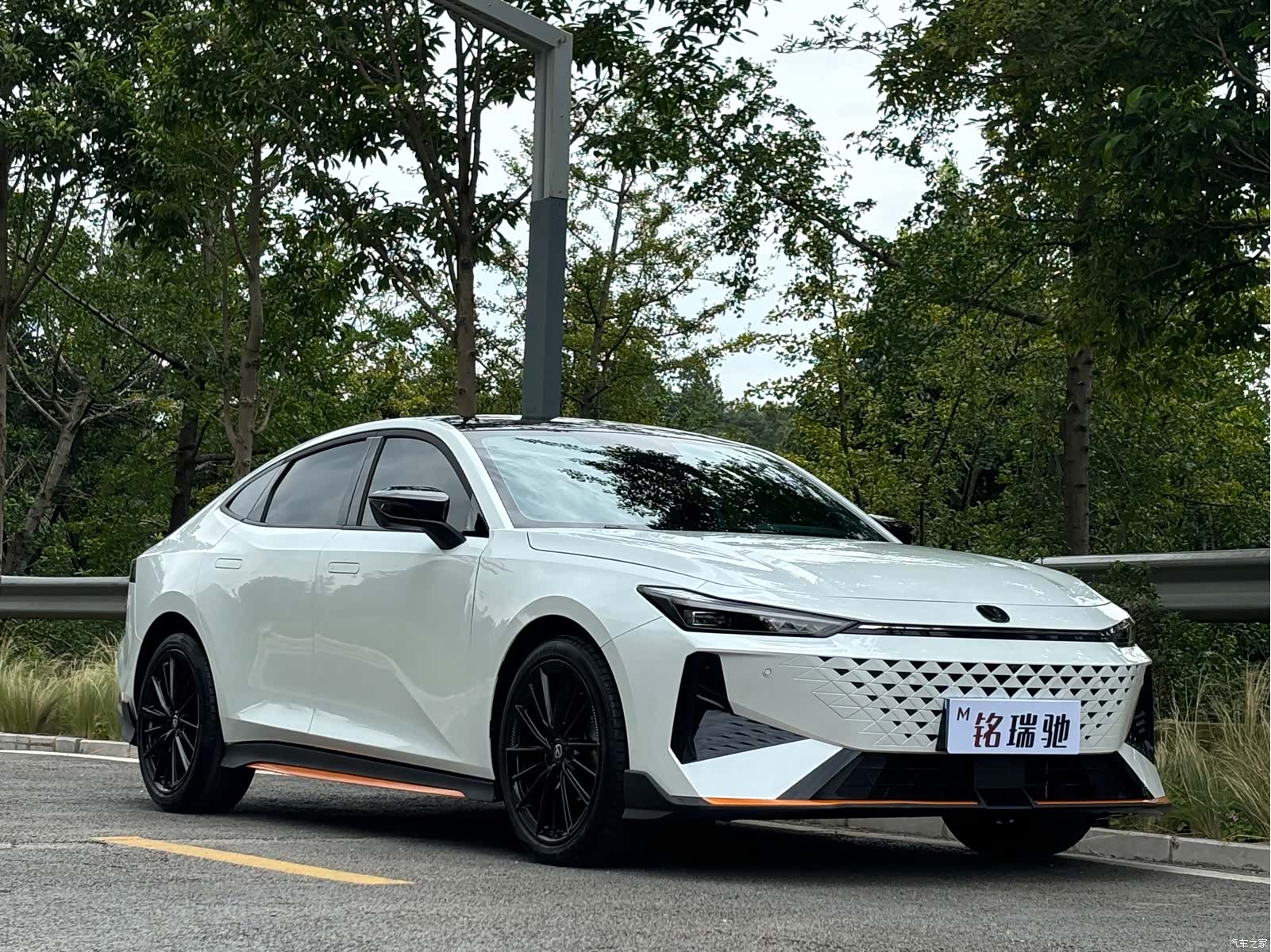 Changan UNI-V, 2024 27