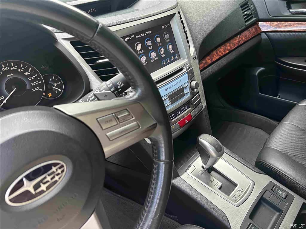 Subaru Outback, 2010 11