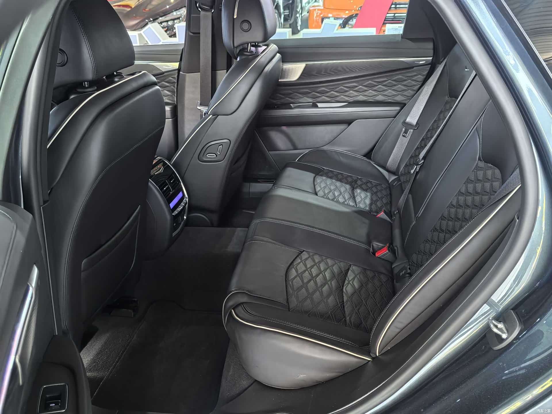 Cadillac CT6, 2024 9