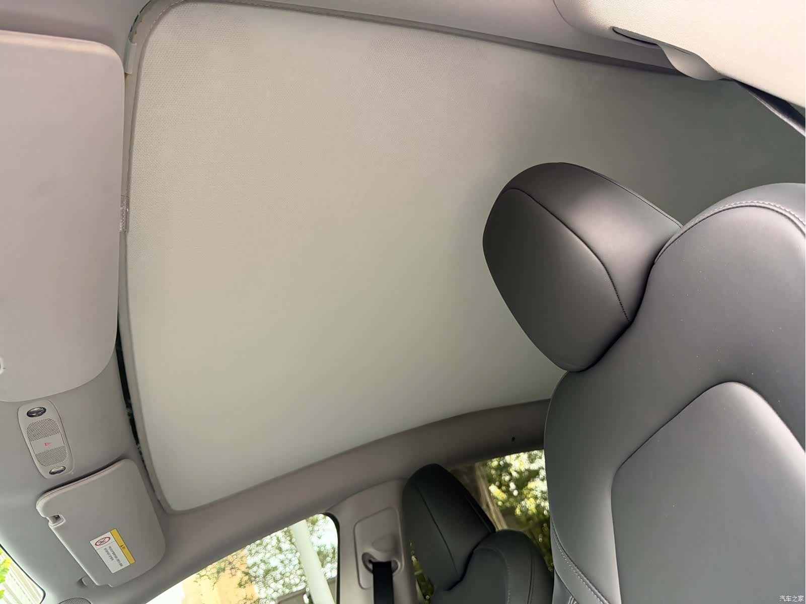 Tesla Model Y, 2023 15
