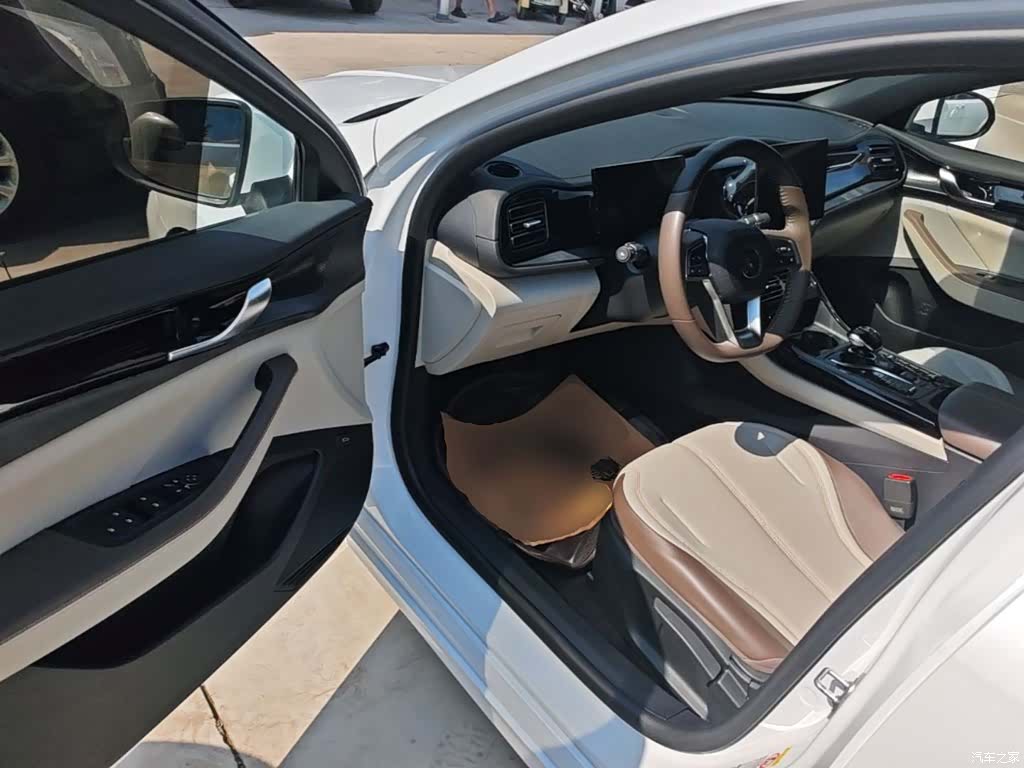 BYD Qin, 2024 16
