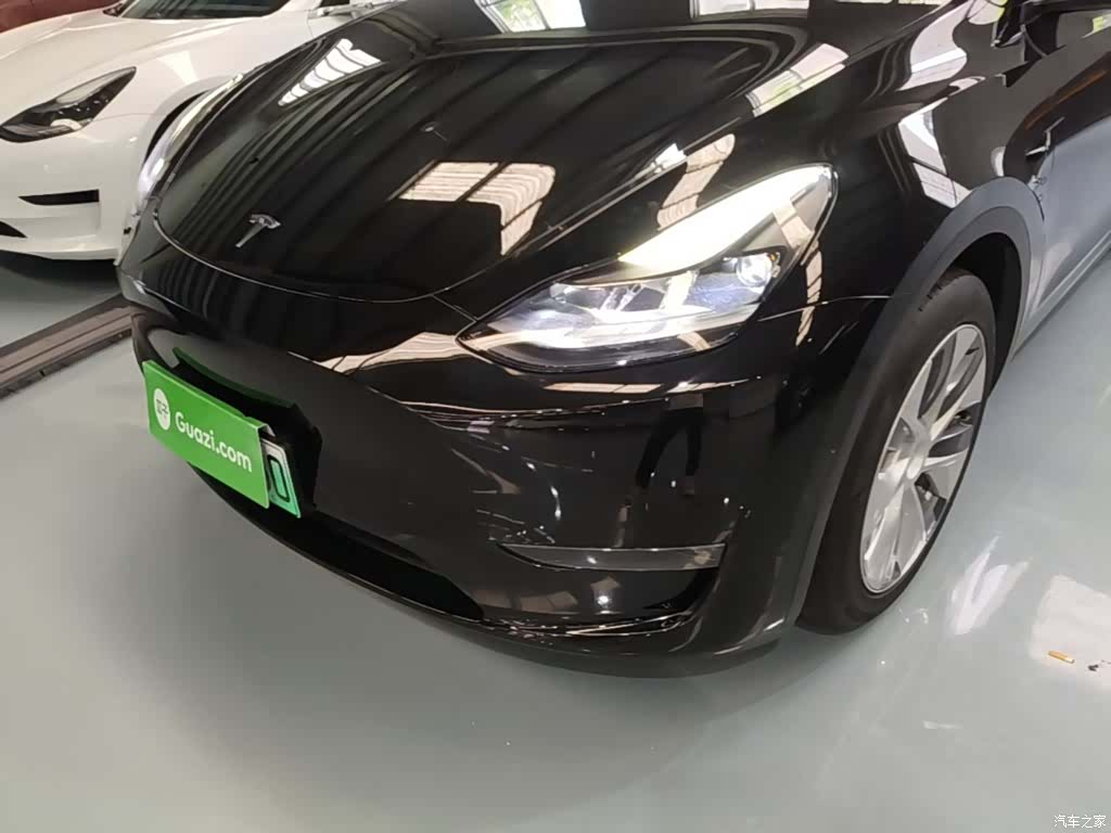 Tesla Model Y, 2021 24