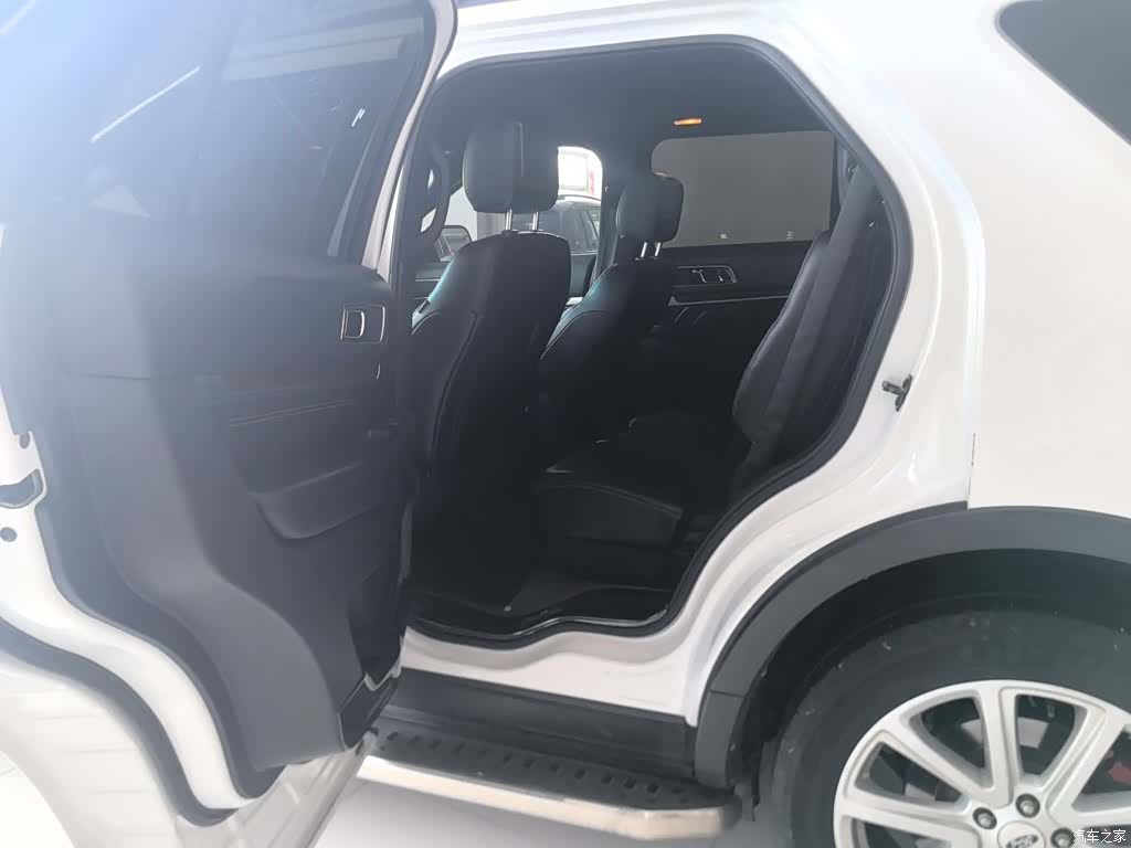 Ford Explorer, 2016 11