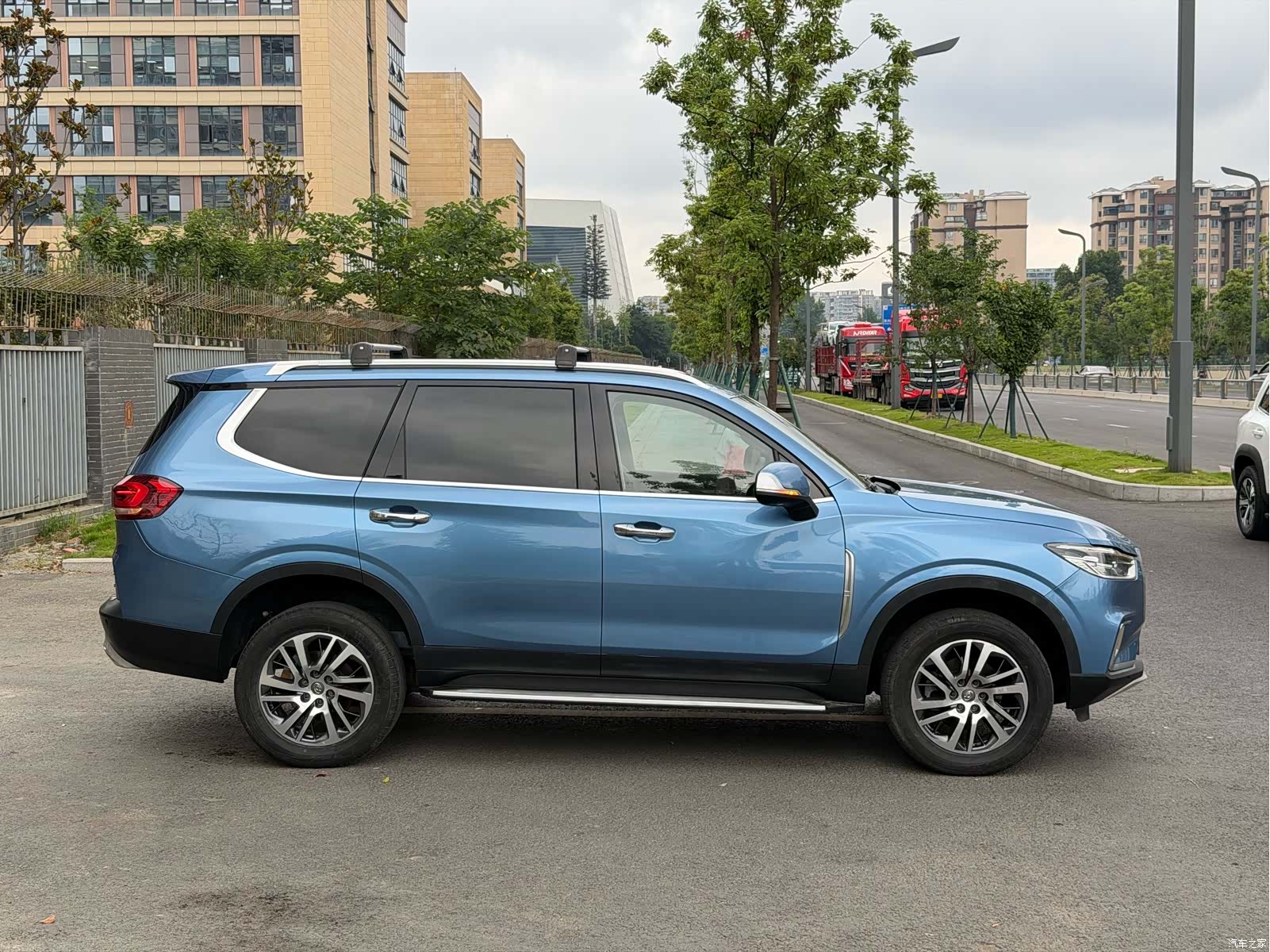 Maxus D90, 2018 25