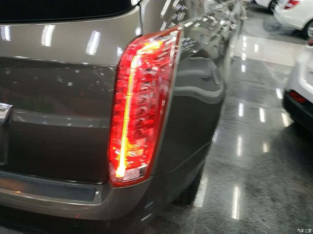 Cadillac SRX, 2015 24