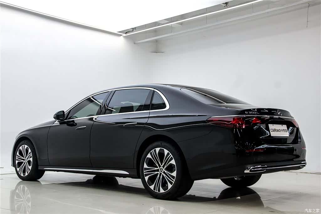 Mercedes-Benz E-Class, 2025 7