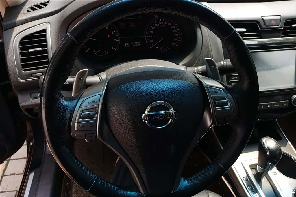 Nissan Teana, 2013 15
