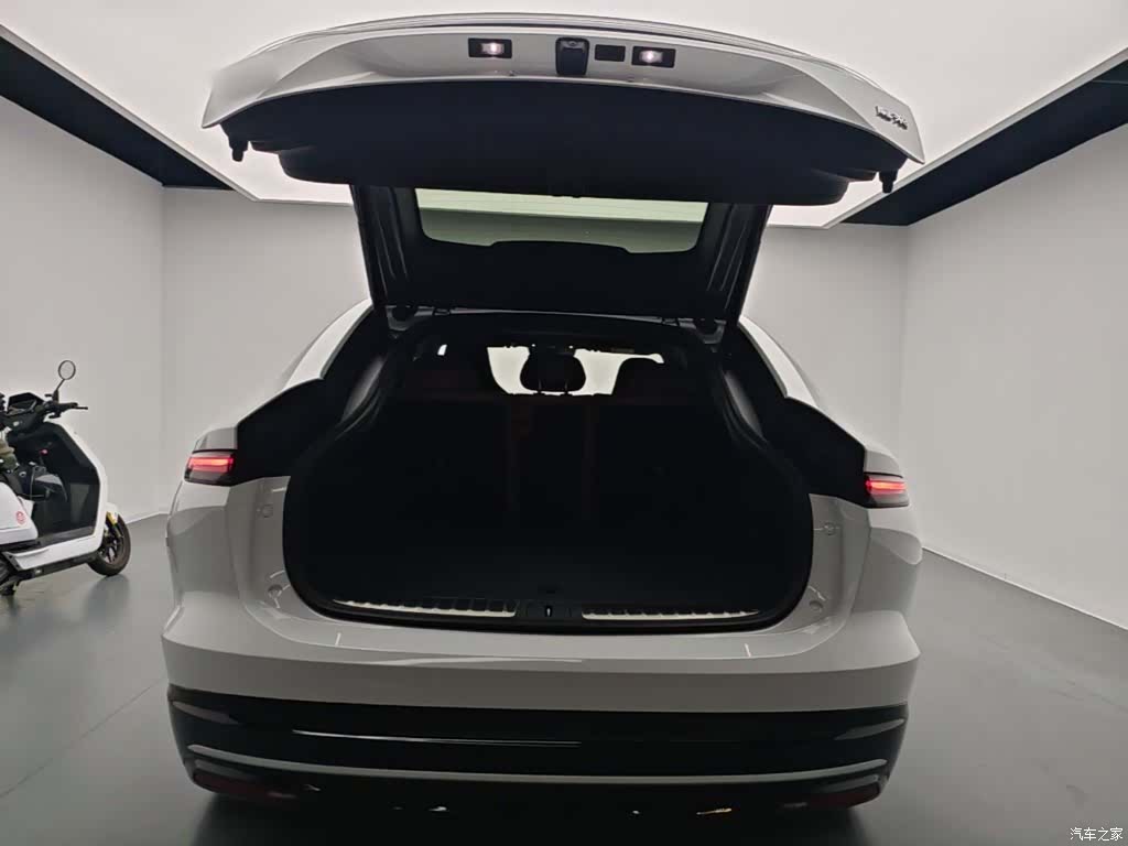 NIO EC6, 2025 19