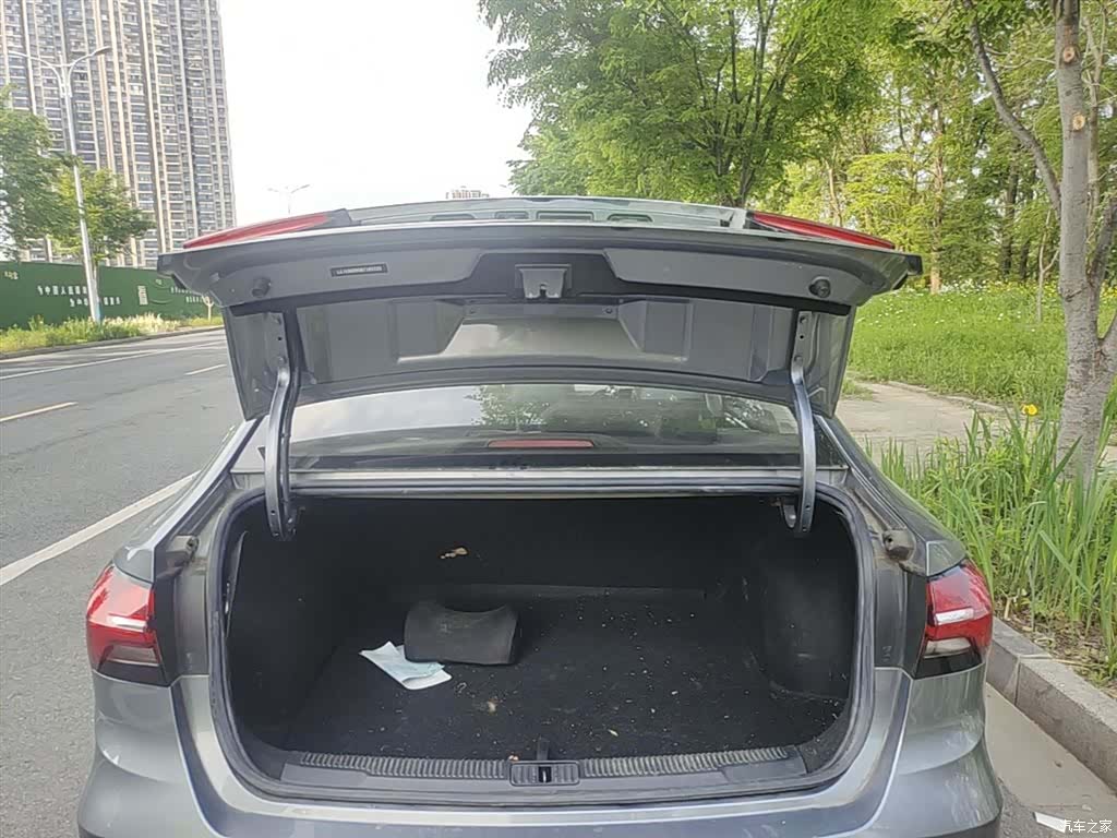 Roewe i5, 2022 19