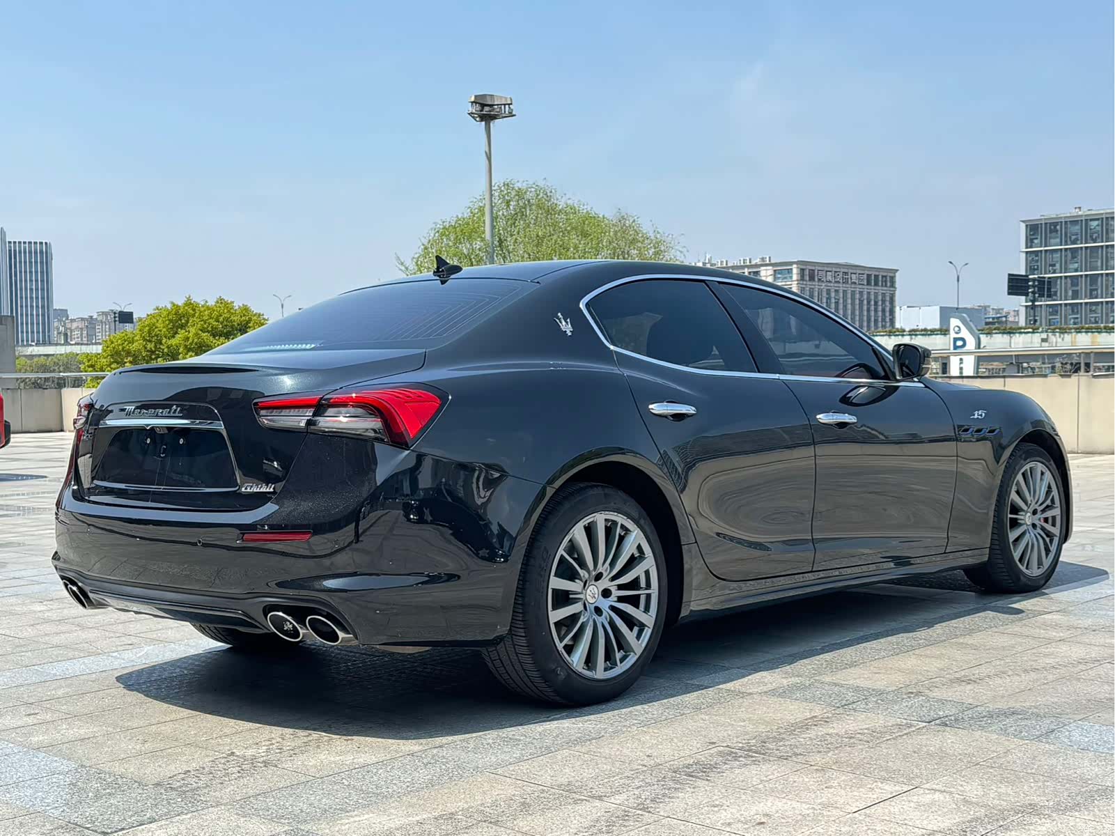 Maserati Ghibli, 2023 14