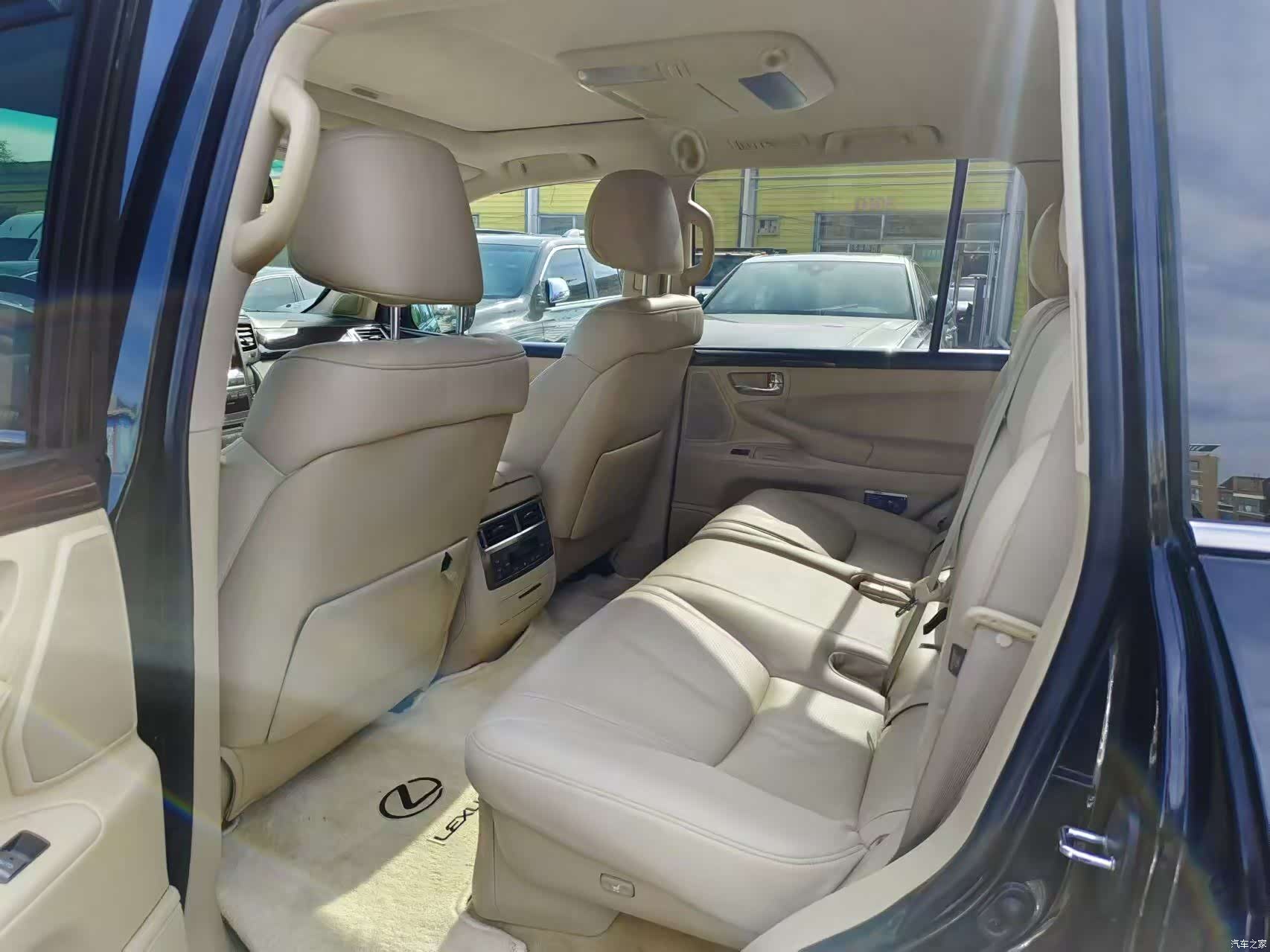 Lexus LX, 2010 все фото