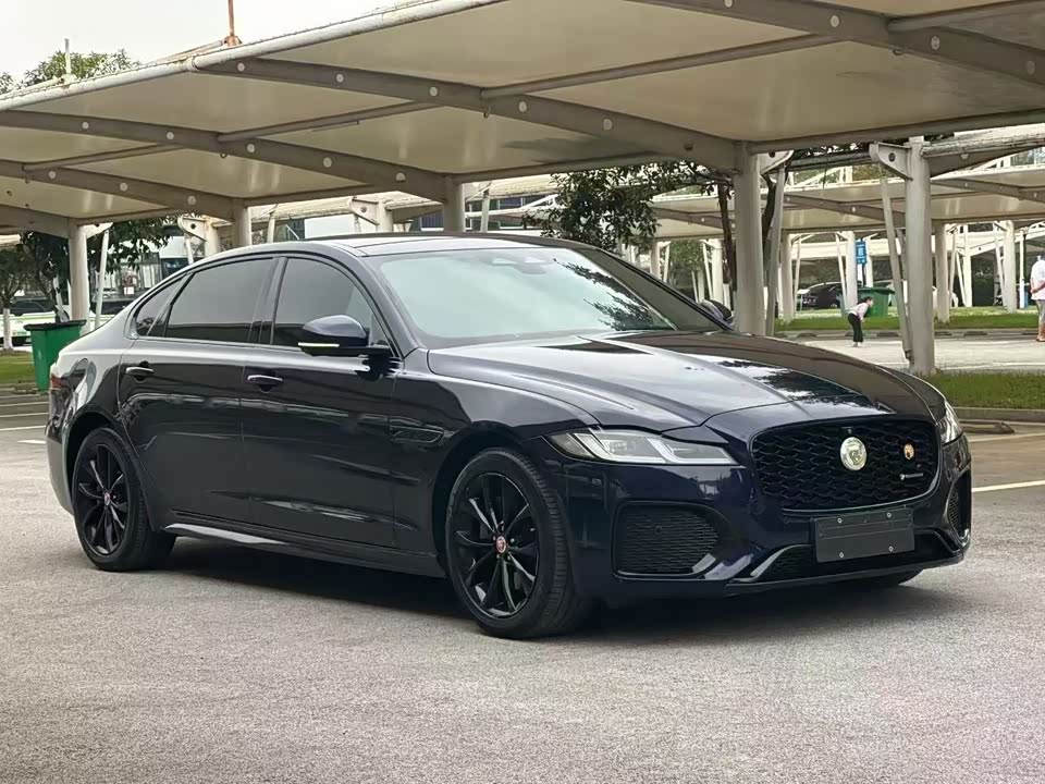 Jaguar XFL